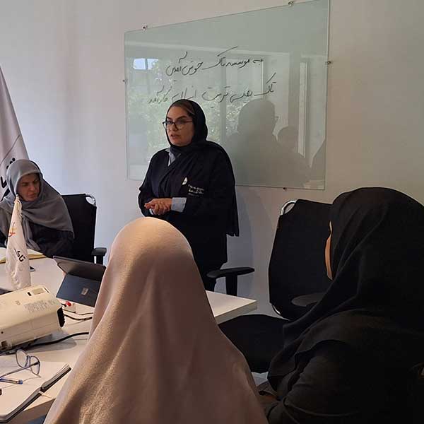 بازدید «نیکوگشت دهم» با تمرکز بر توانمندسازی علمی مبتلایان اتیسم