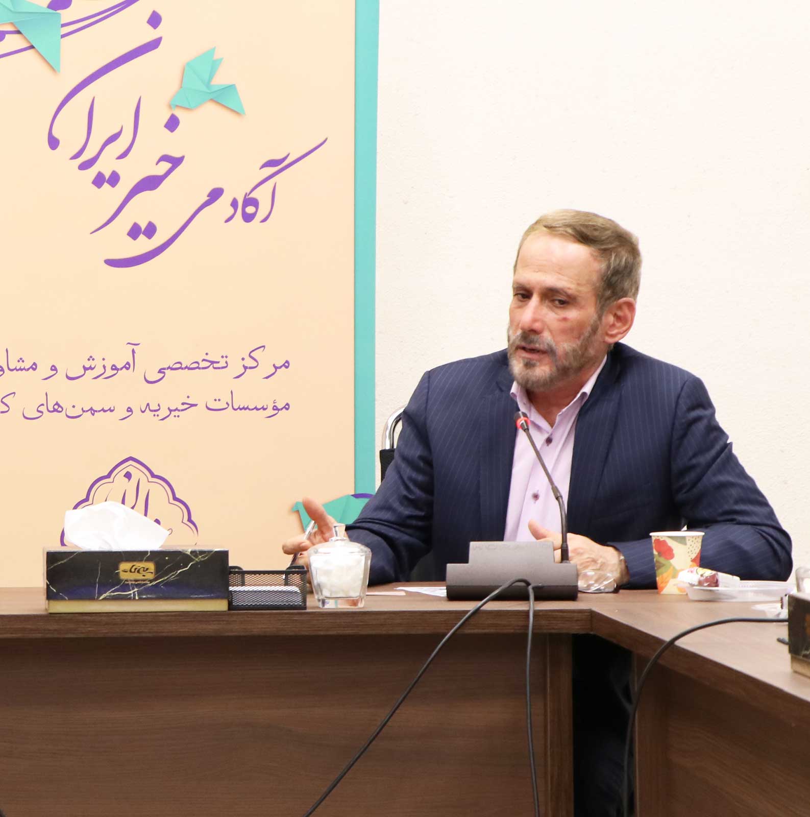 خیریه‌ها هم دستگیر افراد باشند و هم برای توانمندسازی مددجویان تلاش کند