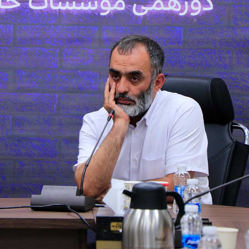 اصلانی در نشست شصت و هشتم از موسسه بهشت امام‌رضا (ع) گفت