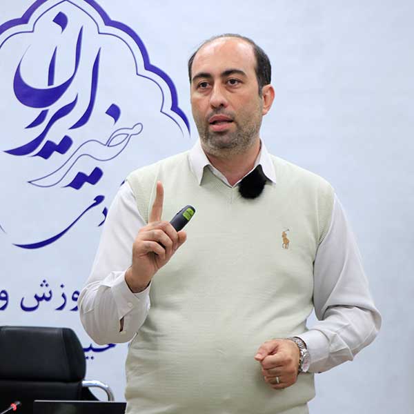 برگزاری جلسه اول کارگاه «مددکاری آسیب‌های اجتماعی در ایران»