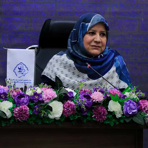 سلسله نشستهای یک چای یک تجربه در ایستگاه هفتاد و هفتم