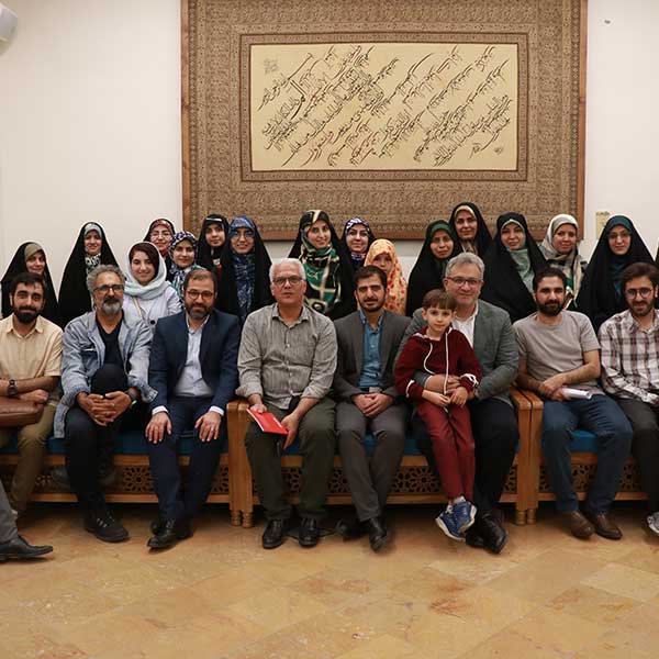 «شب اصفهان»؛ روایت‌خوانی نیکوکاری در جشنواره ادبی خیر ایران