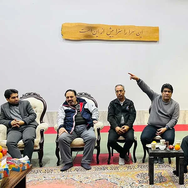 «طلوع بینشانها»: تلاش برای بهبود زندگی افراد بیخانمان در چهارمین نیکوگشت آکادمی خیر ایران